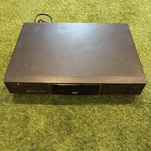 ZENITH DVD2200 DVD Player NO Remote Tested Working